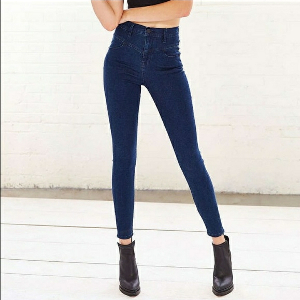 BDG Seamed High-Rise Ankle Jean Size   W/27 L/29